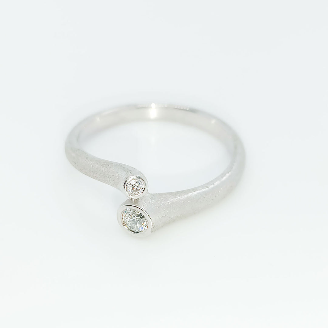 Verlobungsring Platin, Brillianten, Oberfläche eismatt