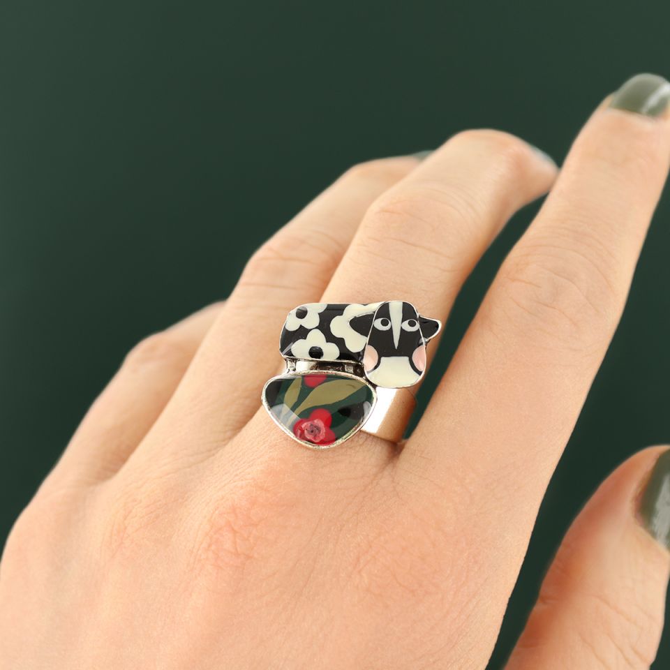 Taratata Ring Pâquerette – Bunter Tiermotiv-Ring mit handgemalten Mustern